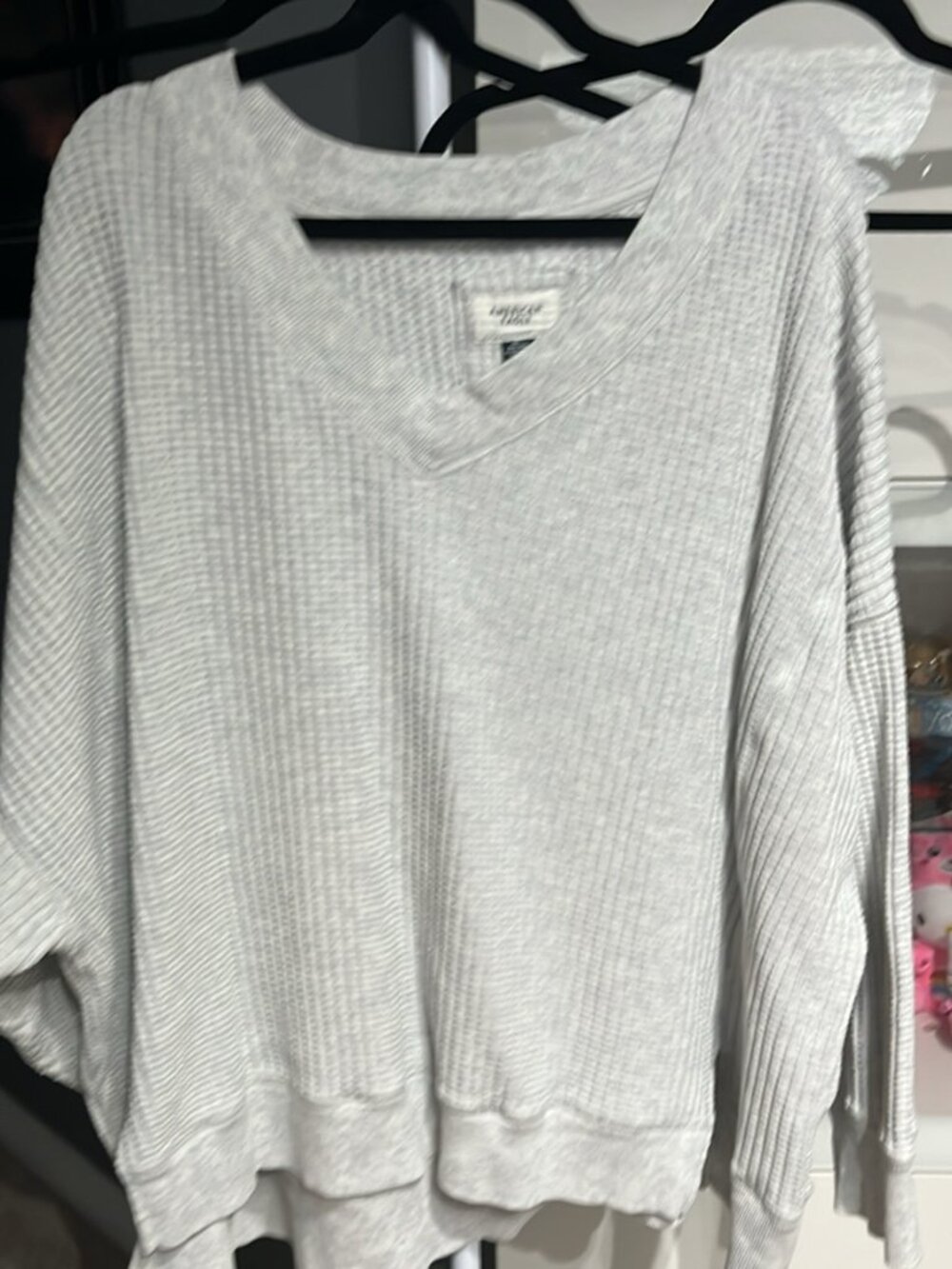 3/$30 American Eagle Oversized VNeck Heather Grey